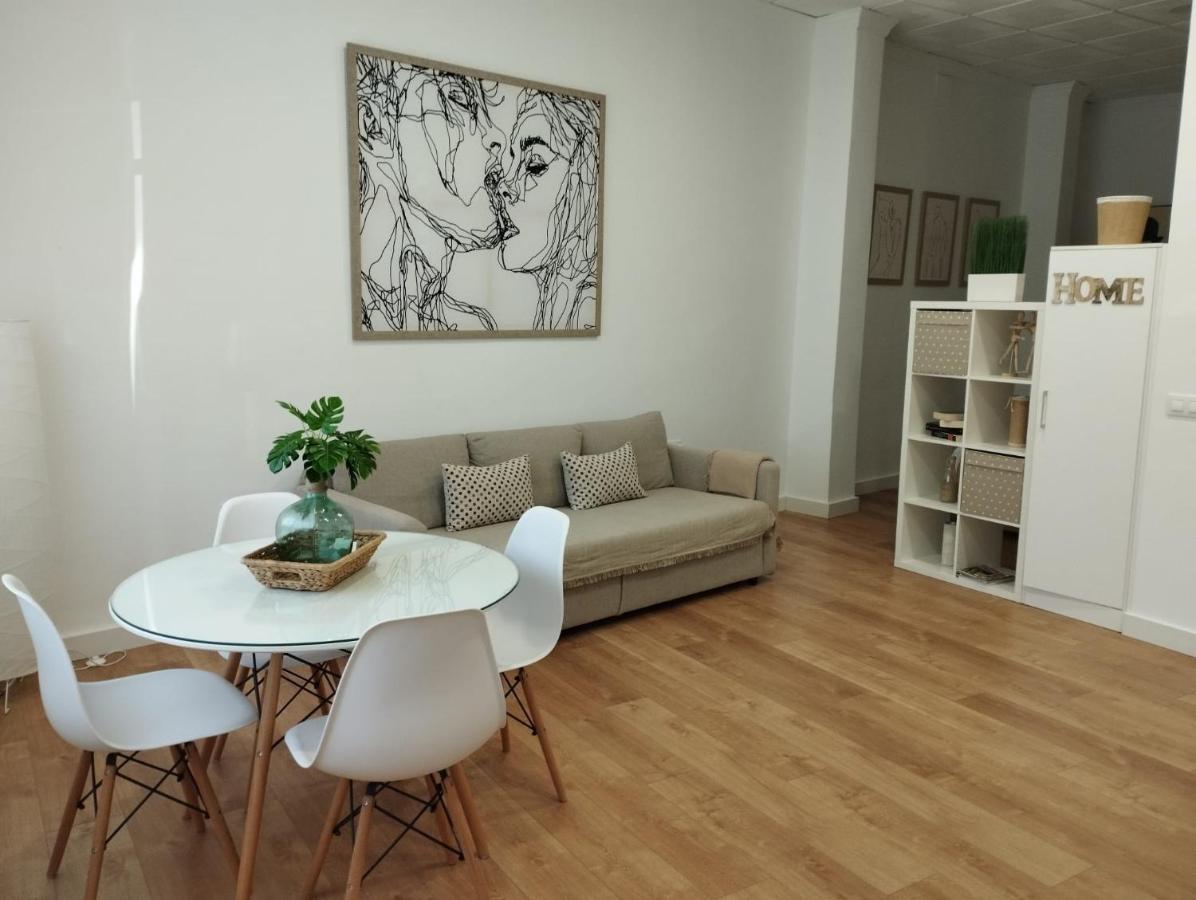Apartamento Turistico Leo บาเอนา ภายนอก รูปภาพ