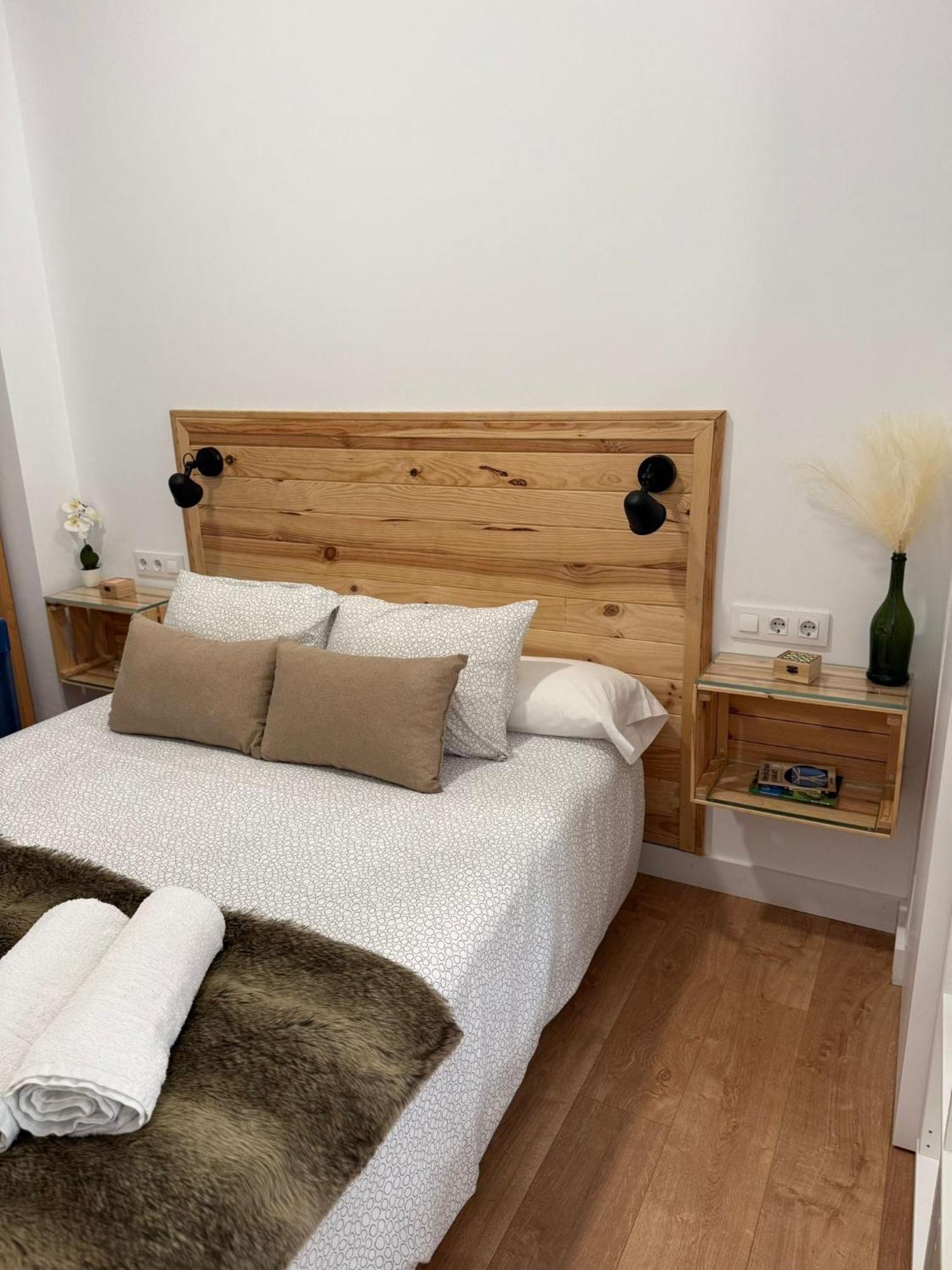 Apartamento Turistico Leo บาเอนา ภายนอก รูปภาพ