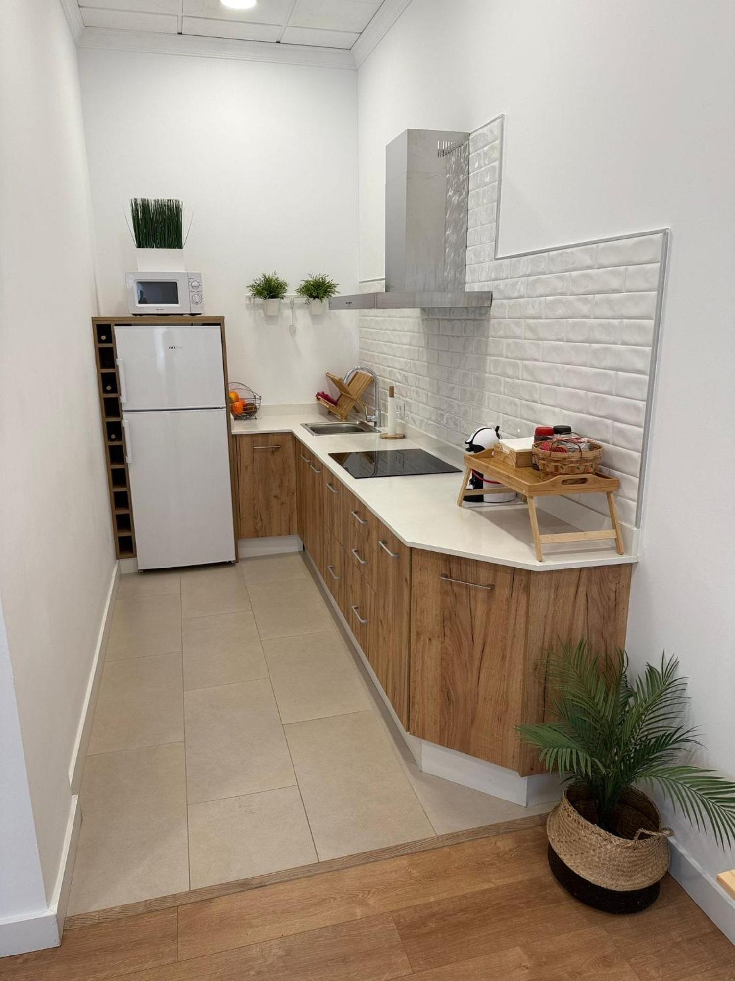 Apartamento Turistico Leo บาเอนา ภายนอก รูปภาพ